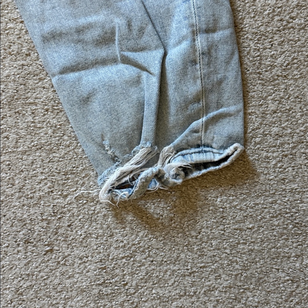 Abercrombie & Fitch The Mom Curve Love Jeans - Picture 7 of 7
